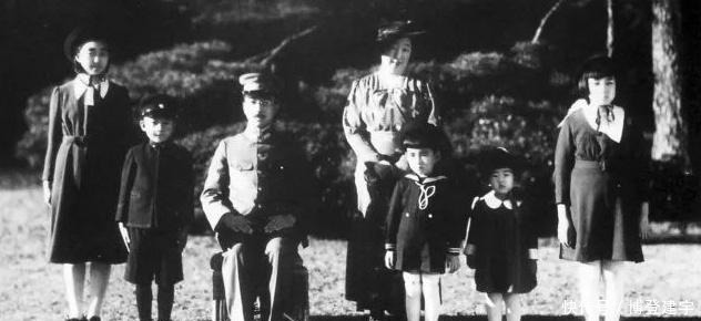 香淳|香淳皇后的婆婆偏爱二儿媳,曾当众训斥自己?怪不得她苛待美智子