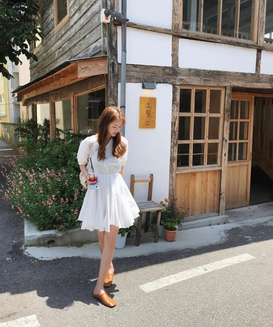 玛丽珍鞋|你的凉鞋烂大街了!今夏流行这几双,百搭又凉快