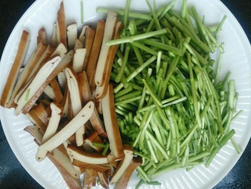 香干|补钙期间,给孩子多吃这菜,营养极高,补钙质,肝脏越来越健康