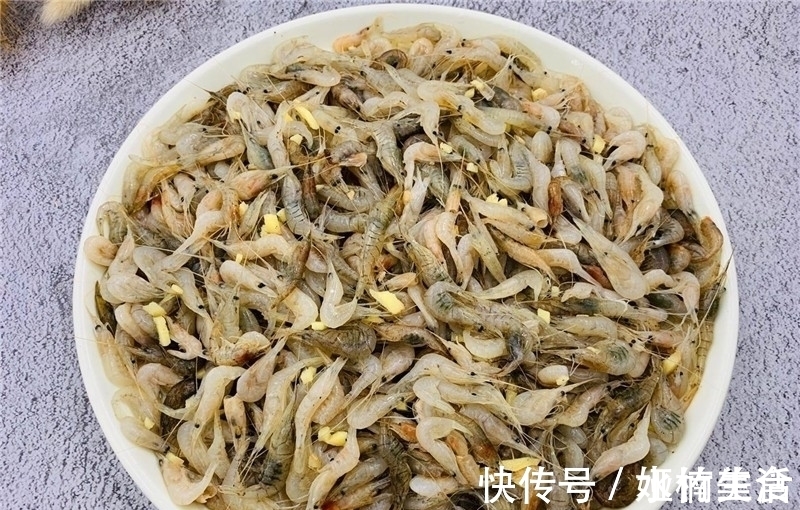 小河虾|小河虾最好吃的做法，简单美味，下酒还补钙，比大鱼大肉还好吃！