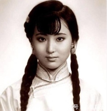 战友文工团&陈晓旭一生只演过四个经典角色,林黛玉不是最惊艳的