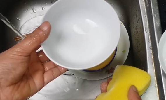 化学物质|洗碗筷的3个坏习惯，或是癌症的“帮凶”，你占了几个