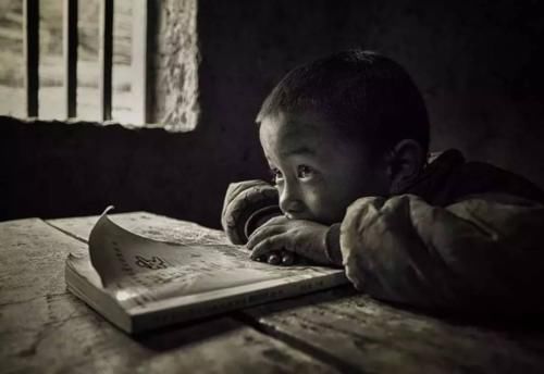 15年后《变形计》骂声一片，那些进城的农村孩子，后来怎样了？