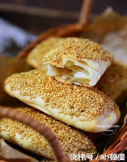 不用发面,在家做出层次分明、酥到掉渣的烧饼,学会可以开店