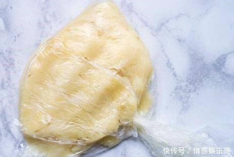 外酥|土豆创意做法火了,1个土豆1个蛋黄,不用油炸,外酥里嫩吃着香