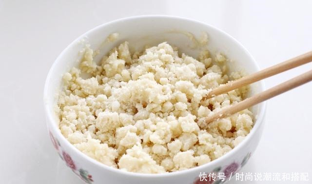 油酥饼做法并不难,掌握正确配方和比例,保证层层酥脆一碰就掉渣