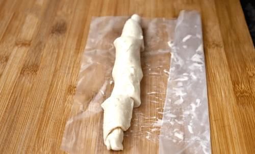 天冷，多吃此面食，不揉面不醒面，简单一烤，外酥里糯，真好吃