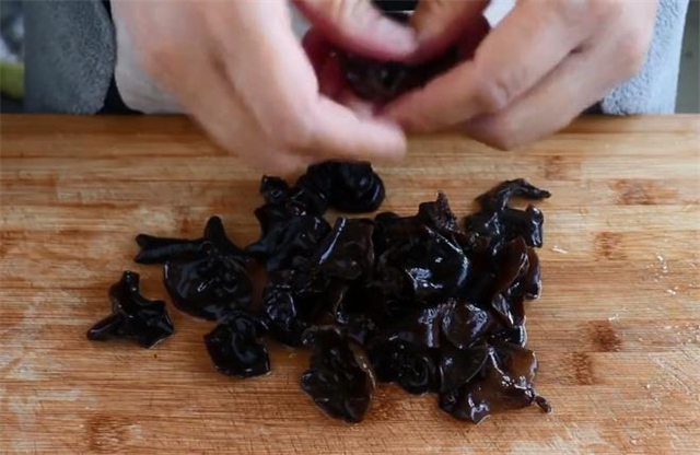 饭店的凉拌腐竹为何那么好吃做法诀窍告诉你，看一遍就能学会