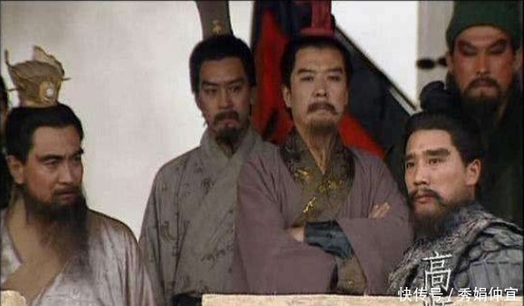 宁死不屈|三国演义中,同是宁死不屈的两位名将,为何收了张辽,斩了高顺?