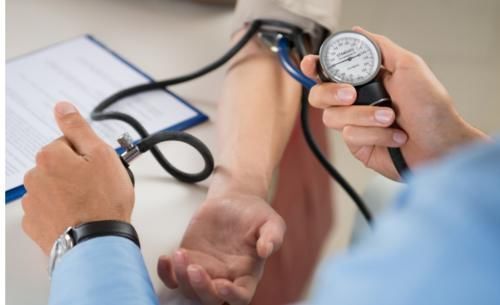 尿液|如何判断高血压伴有肾功能损害?2个检查,3项指标必须知晓