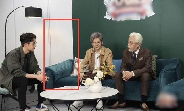 空位|钱枫未出现在《天天向上》中，预告与正片内容不同，舞台仍有空位