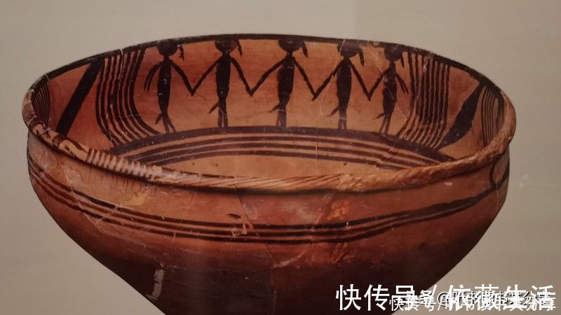 历史上|女神节到了,和女神们分享一些历史上美女发型