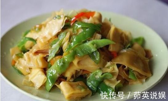 小炒肉|美食推荐干锅脆肠、农家小炒肉、辣炒薄片五花肉、辣椒炒豆皮