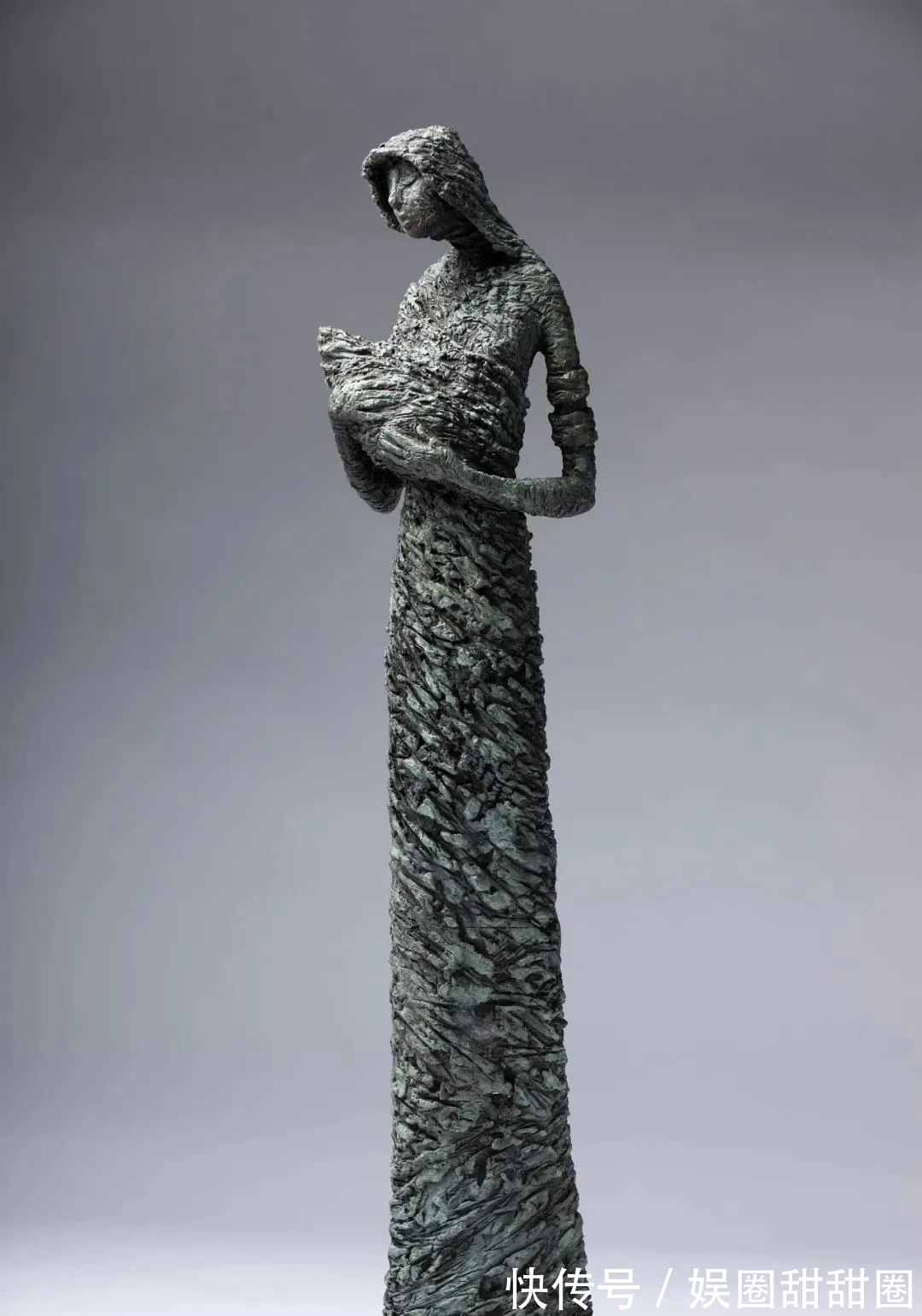 Quinn!Bob Quinn 和他的表现主义雕塑