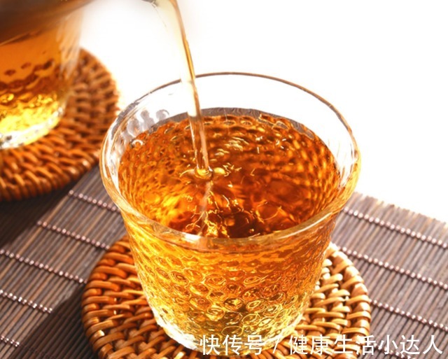 黑米|肾脏“透支”了，身体会亮起4个警示灯，男人不妨自检一下