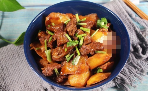  简单|炖牛肉，去腥我用这俩料，没腥气只剩香，超简单