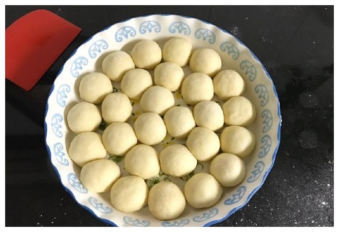 这个面包做法太简单了，不用整形，滚圆就好，放上3天也不硬