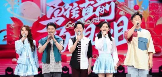 《快乐大本营》停播，何炅谢娜告别，争议不断，想说快乐不容易