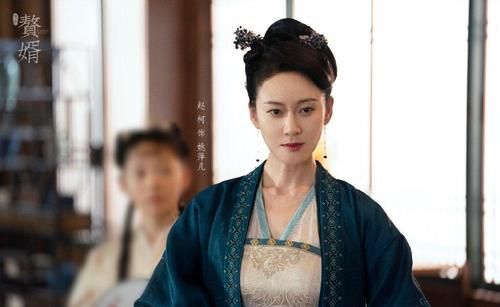 《赘婿》:"最美丈母娘"赵柯,身材不输女主,脱去古装超有气质