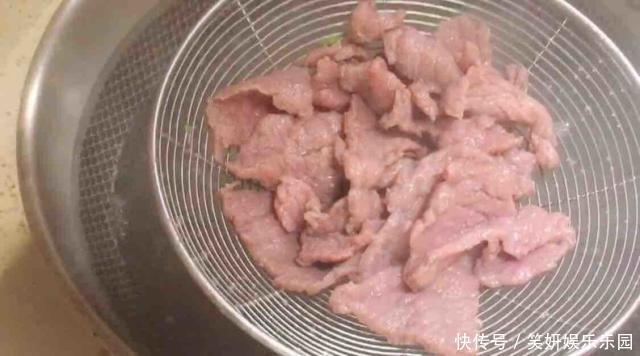 倒入|再穷也要多给孩子吃“它”,吃一盘,营养相当于吃10个鸡蛋,大虾