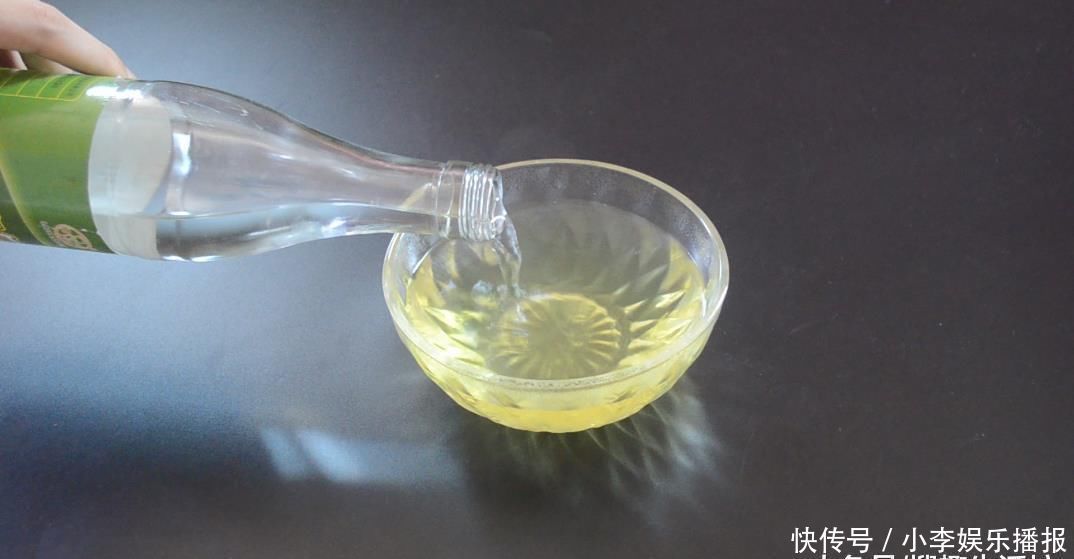 妙用|橘子皮加白醋太厉害了, 很多人都不知道有啥用, 看完你会感谢我的