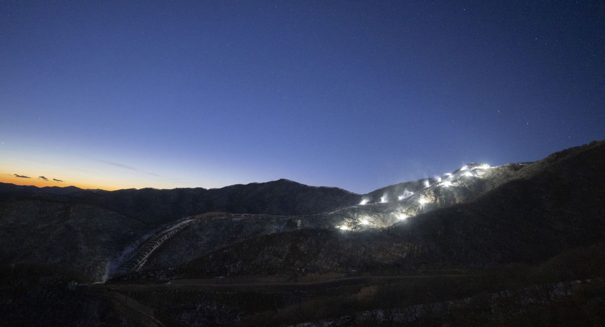 国家高山滑雪中心|国家高山滑雪中心开始为冬奥造雪预计1月中旬完成