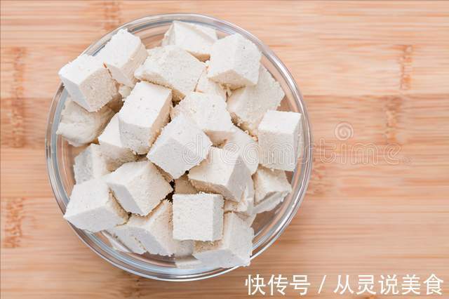 做麻婆豆腐,直接下锅是错的,多做1步,豆腐不易碎,鲜嫩又入味