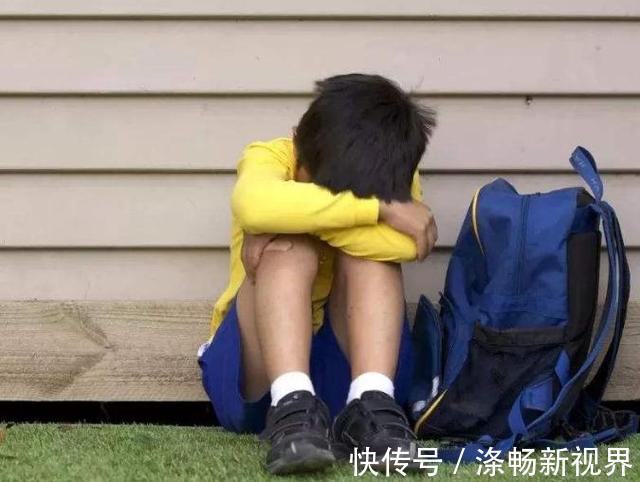 校园霸凌|孩子被欺负,“告诉老师”没多大用,聪明家长告诉孩子3招