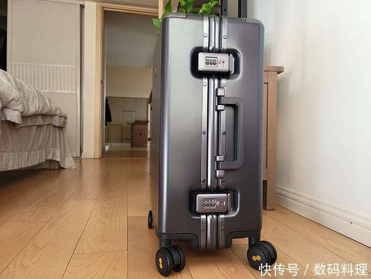 出行|出行好伴侣,够强够安心,地平线8号POWER系列登机箱测评报告