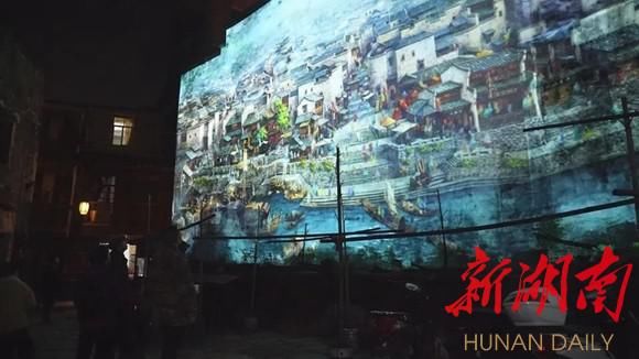 美轮美奂！洪江古商城动态景观灯引游客点赞