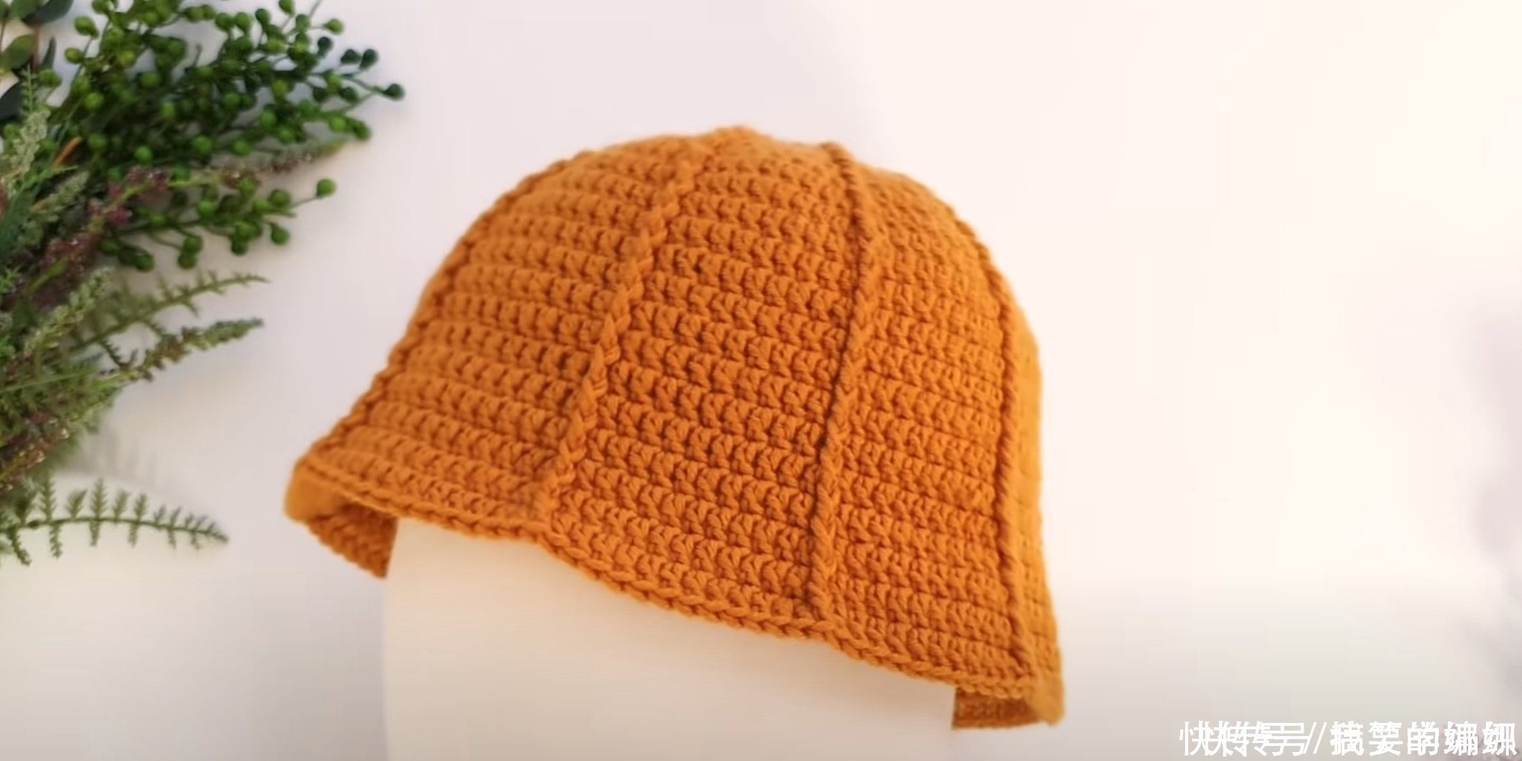 冬夏都可戴的一款帽子,只需换不同的线来钩,出行携带方便可折叠