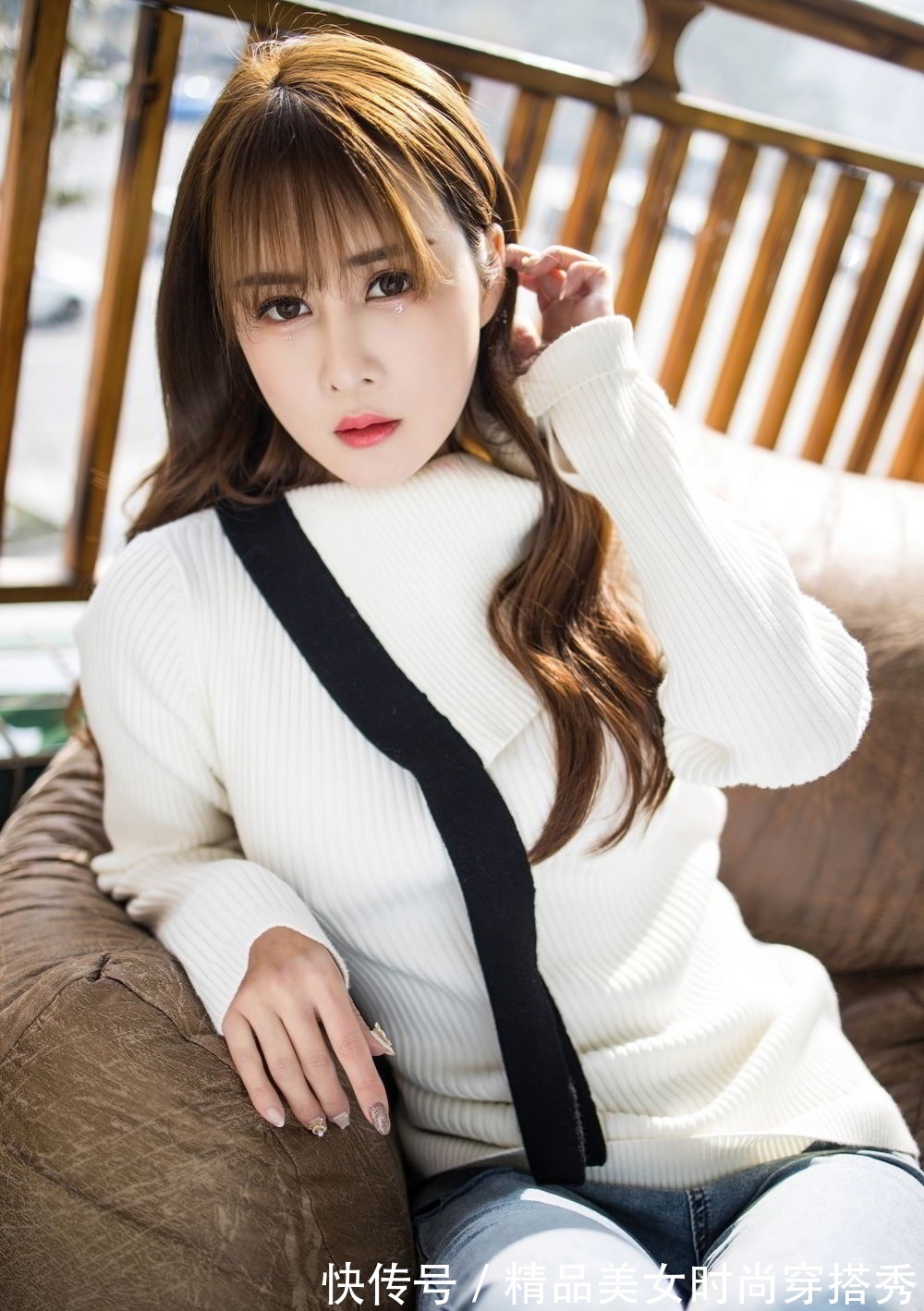 单品|一件毛衣、一条牛仔裤,平日最简单的穿搭单品,轻松穿出时尚感