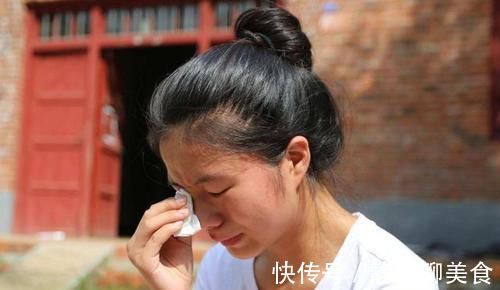 孩子|5岁儿子跟外婆亲,奶奶醋意大发,怒骂儿媳:你是怎么教育孩子的