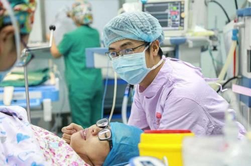 新手宝妈产后控诉：生娃的疼还能忍受，但尊严扫地的感觉真不好受