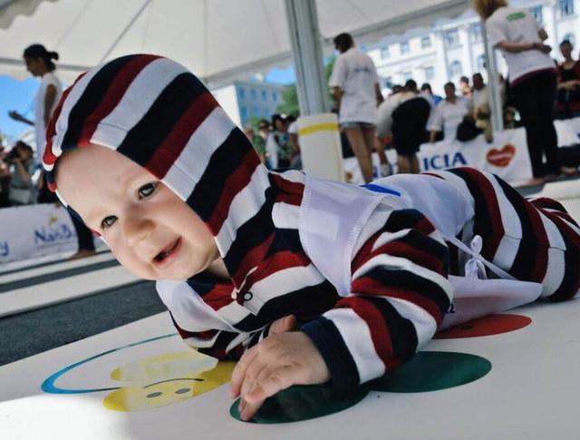 方向感|从小爬够的娃,和没爬够的娃,长大后啥区别九个“短板”很明显