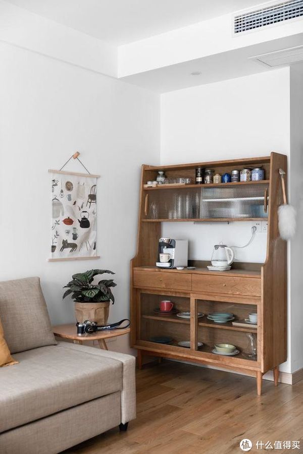 次卧书房|再买房,我一定学他家坚持去电视墙化,卧室书房合二为一,太实用了