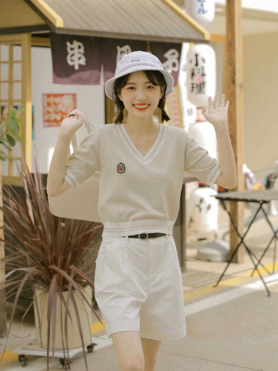 上衣 “短上衣”这样穿才叫好看,搭配半身裙减龄又俏皮,日常实用