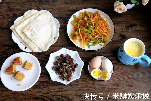 烙馍|晒一晒四口人的9天家常早餐,网友:有个勤快的妈妈就是不一样