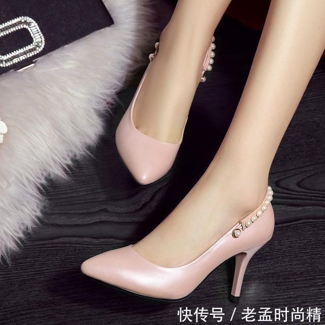高跟鞋 搭配衣服超美的时尚女单鞋,上脚舒适又显魅力