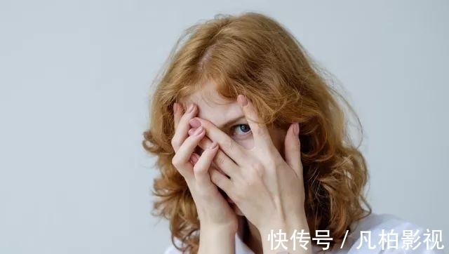 发作|胸闷、心悸、窒息感，‘惊恐发作’如何避免？教你六大自助方法