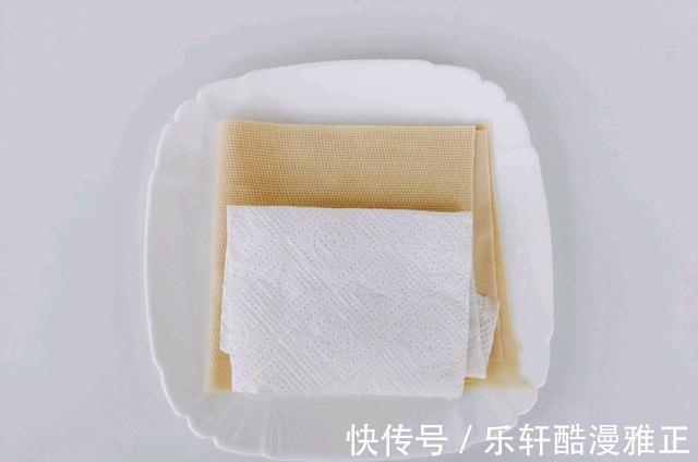 调味料|在家做网红烤豆皮,1块钱做一堆,好吃还美味