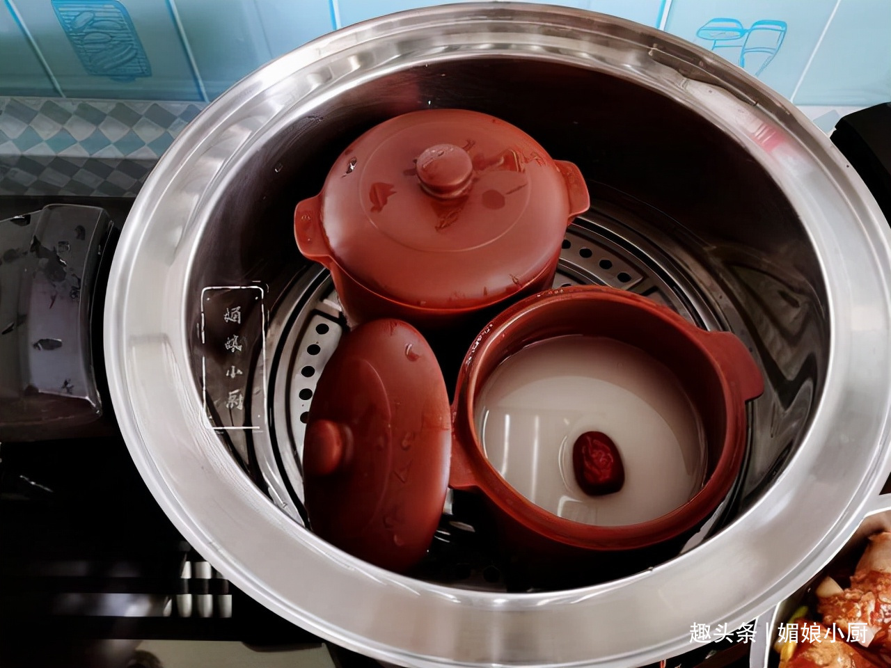 秋天多吃蒸菜不上火,排骨先腌再蒸软烂入味,低脂饮食清香滋润!