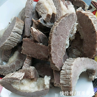 小茴香|你麻辣牛肉条的正宗做法，简单几步，越吃越上瘾