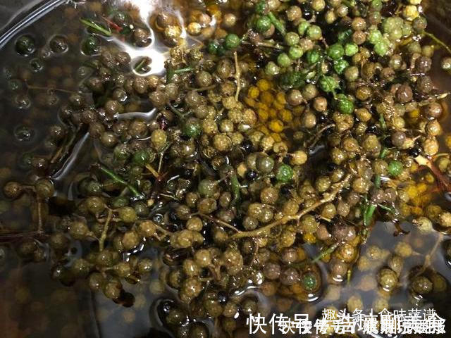 正确做法|花椒油直接用油炸不对，大厨教你正确做法，又香又麻，方法还简单