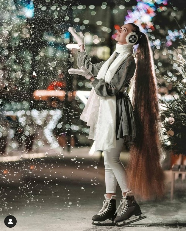 长发公主|现实版长发公主:17年没剪过头发,头发长达1.72米