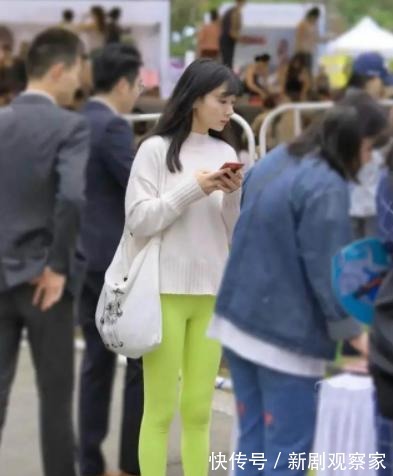有气质|打底裤这样穿搭,亮丽不俗气,端庄有气质