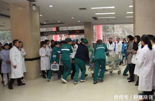 孩子|生完孩子，产妇突然要“上厕所”，医生脸色剧变，连忙展开抢救