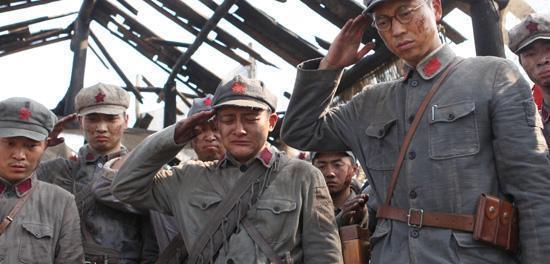 军政委|他是红四方面军的天才将领,20岁当军政委,牺牲后朱德都替他惋惜