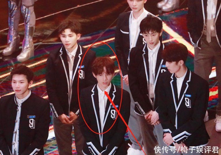 《青春有你3》开播，首位上热搜的学员，竟是被好奇怎么变白的