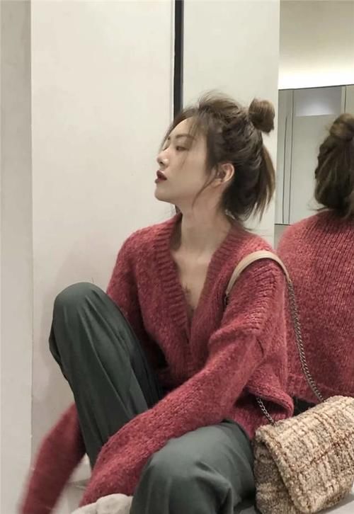 扎丸子头像“顶手雷”？教你3个小技巧，减龄还俏皮，解决小尴尬